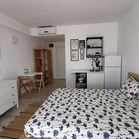 Appartement Pentru 4 Persoane In Olimp - 2 Min De Plaja Douăzeci şi Trei August