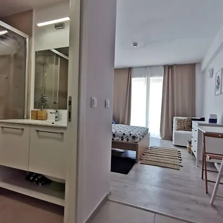 Appartement Studio Pentru 4 Persoane In Olimp - 2 Min De Plaja Douăzeci şi Trei August