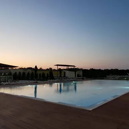 Appartement Studio Pentru 4 Persoane In Olimp - 2 Min De Plaja *